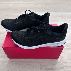 New Balance - Men’s size 9 Wide